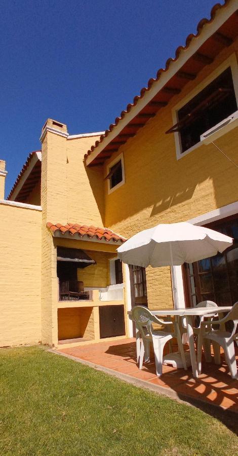 Pino Dorado Aparthotel Manantiales ภายนอก รูปภาพ